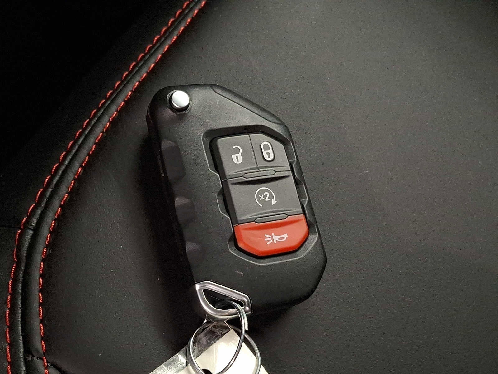 Used 2025 Jeep Wrangler Rubicon w/ Xtreme 35 Tire Package image 25