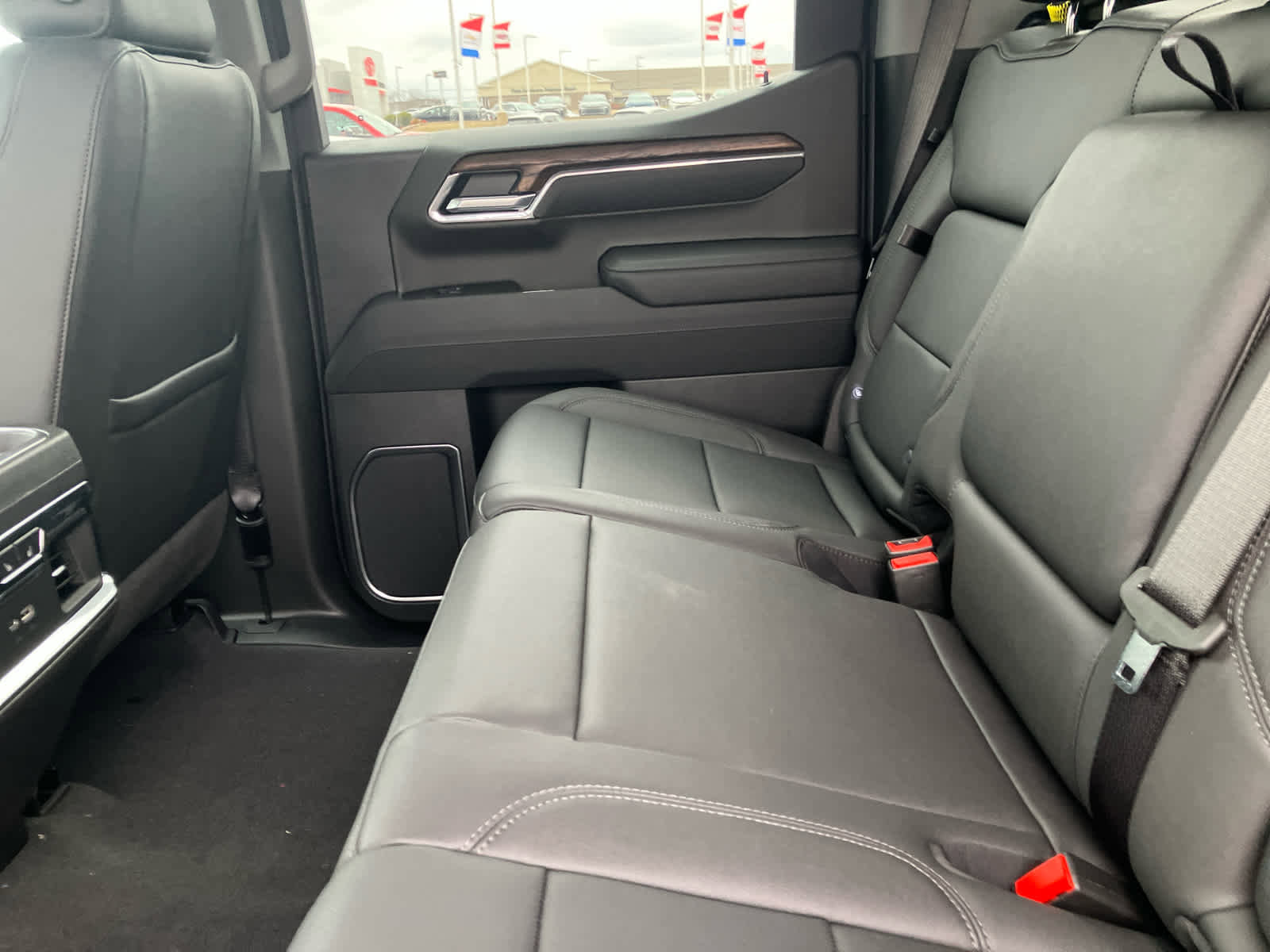 New 2026 GMC Sierra 1500 SLT w/ SLT Premium Package image 45