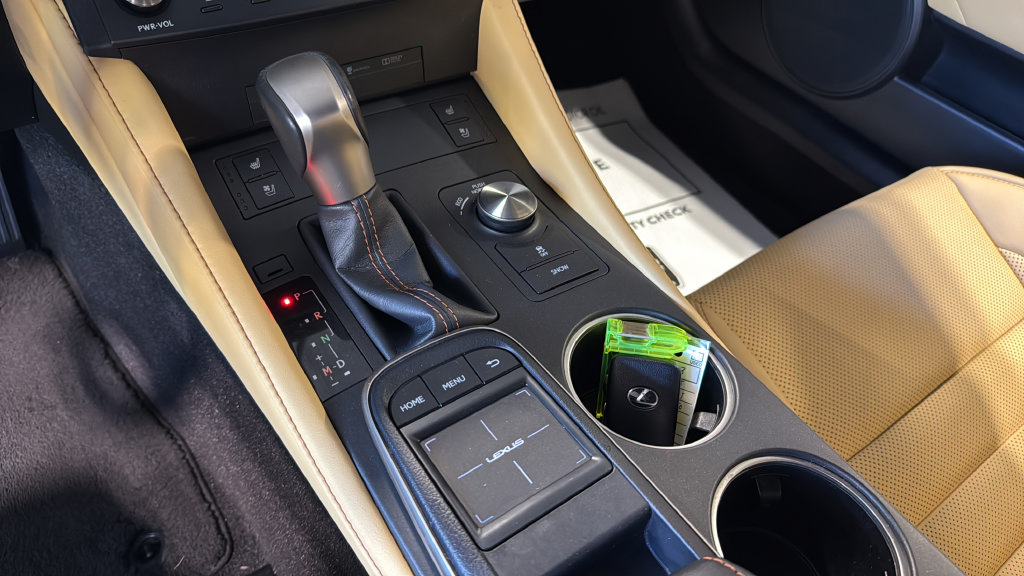 Used 2015 Lexus RC 350 w/ Navigation System Package RWD image 27
