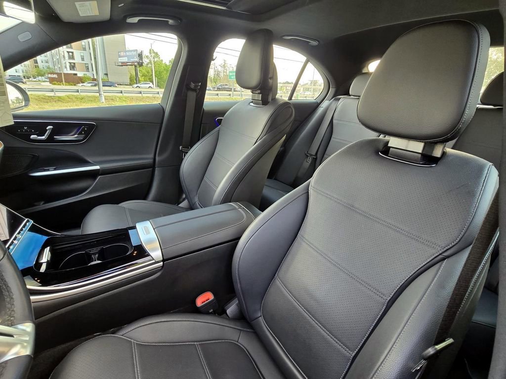 Used 2025 Mercedes-Benz C 300 Sedan image 18