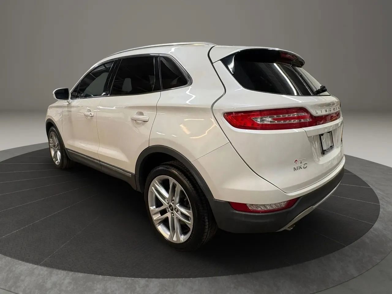 Used 2017 Lincoln MKC Reserve AWD/4WD image 7