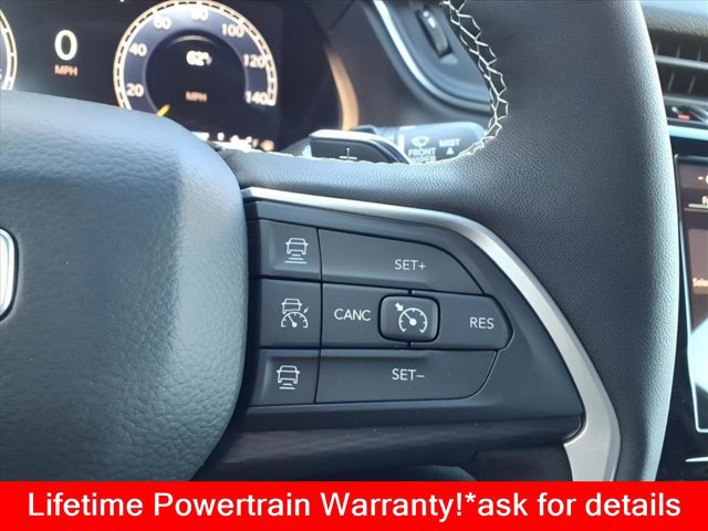 New 2025 Jeep Grand Cherokee Laredo X w/ Luxury Tech Group I AWD/4WD image 16