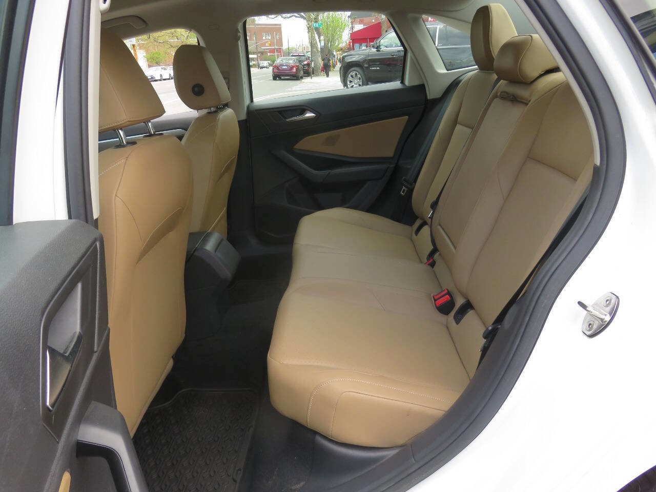 Used 2019 Volkswagen Jetta SE FWD image 19