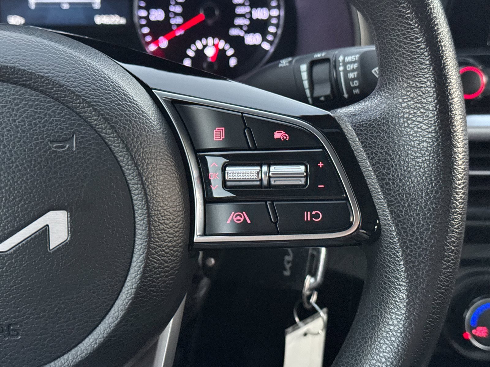 Used 2022 Kia Forte LXS image 25