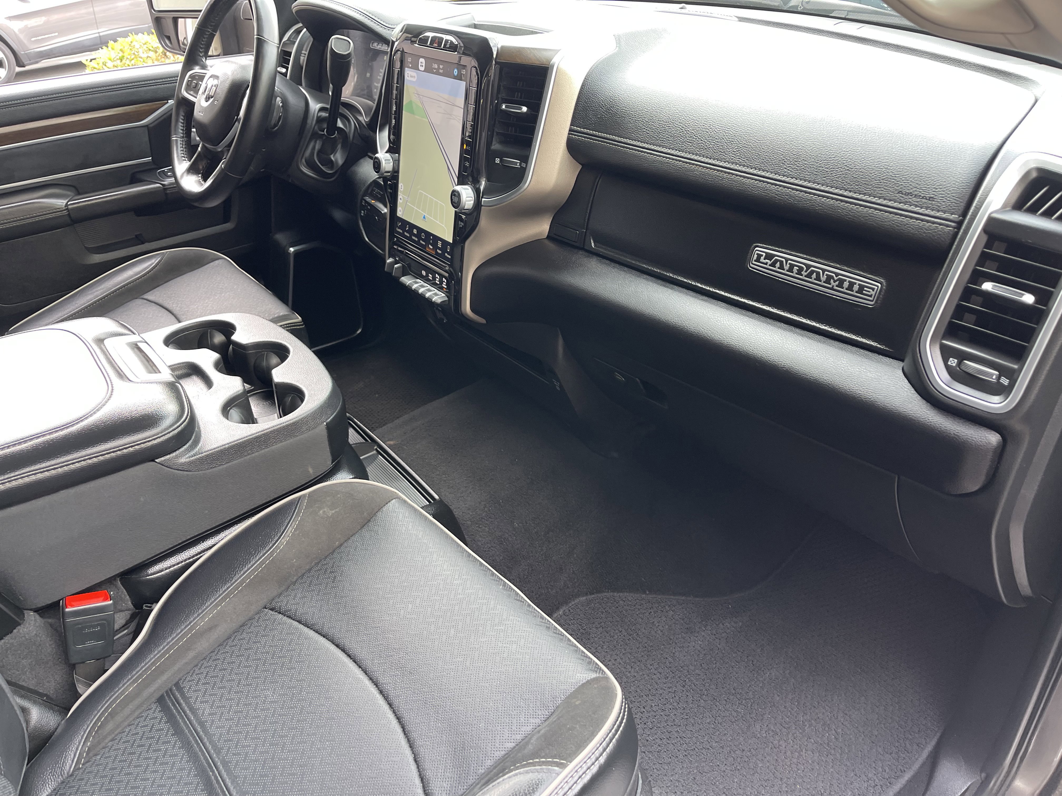 Used 2024 RAM 2500 Laramie AWD/4WD image 26