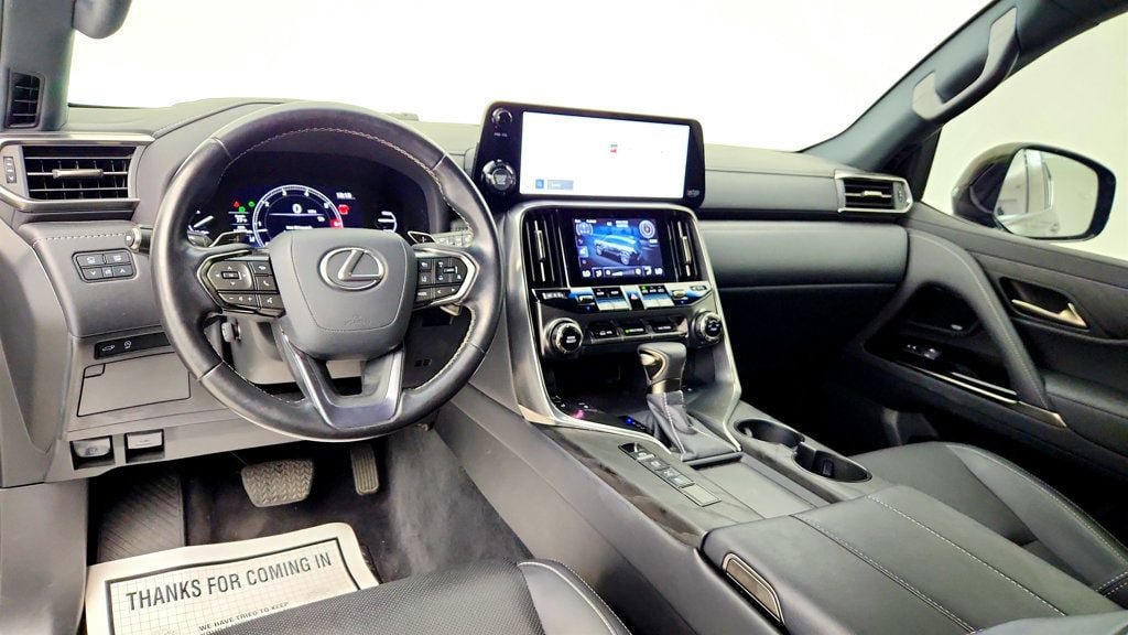 Used 2023 Lexus LX 600 4WD w/ Interior Upgrade Package image 12