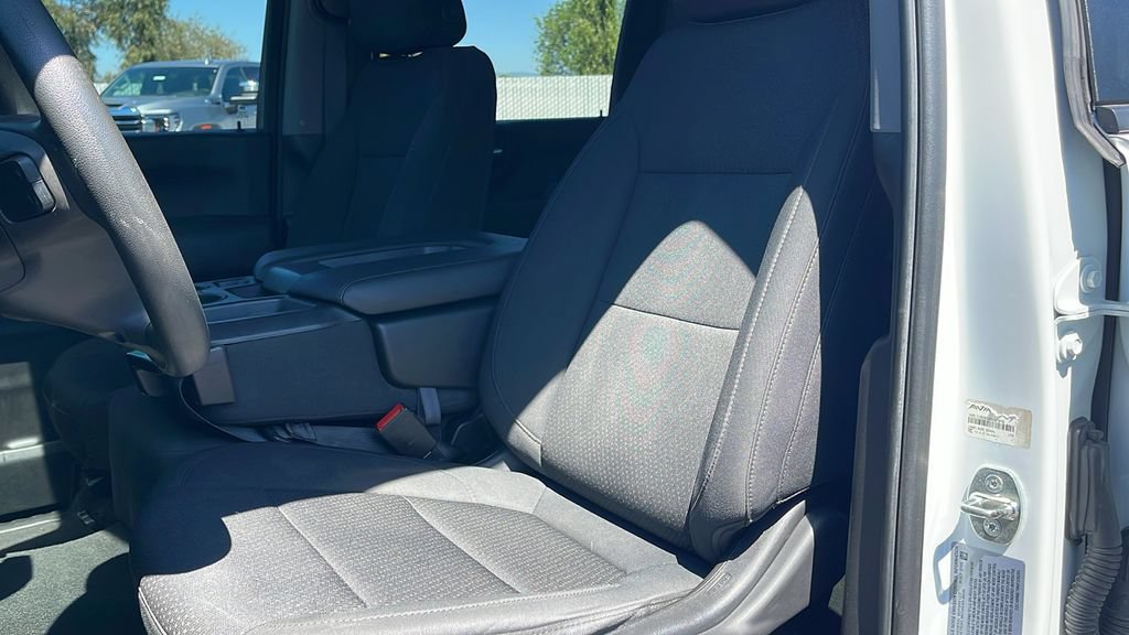 Used 2022 Chevrolet Silverado 2500 Custom w/ Gooseneck/5TH Wheel Package RWD image 12