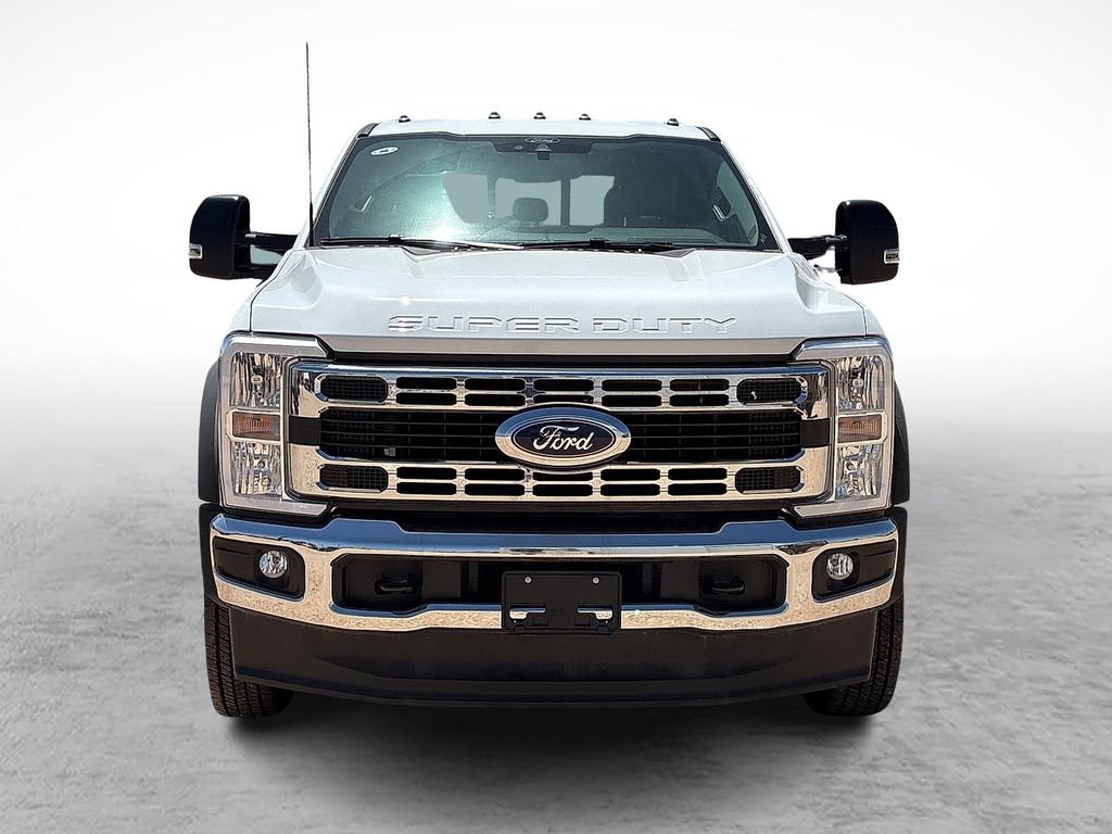 New 2026 Ford F550 4x4 Crew Cab Super Duty w/ XL Chrome Package image 3