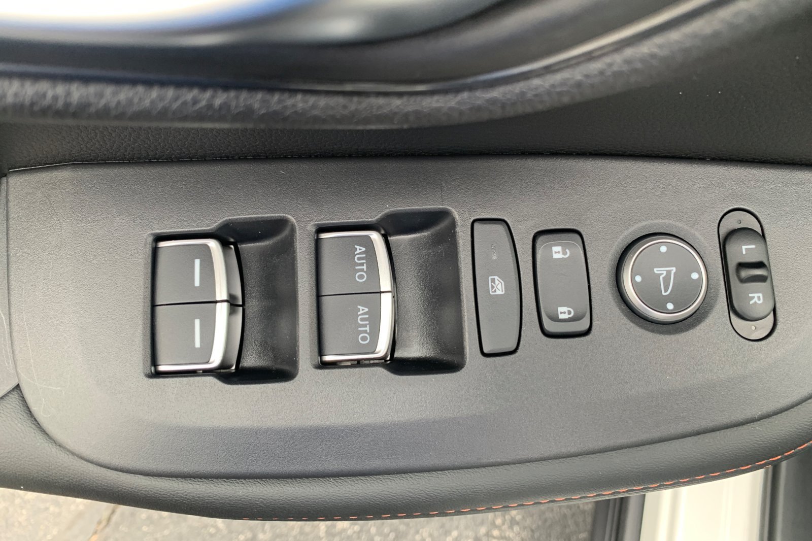Used 2025 Honda HR-V Sport image 14