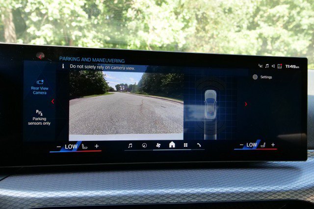 Used 2025 BMW M2 w/ Lighting Package RWD image 17