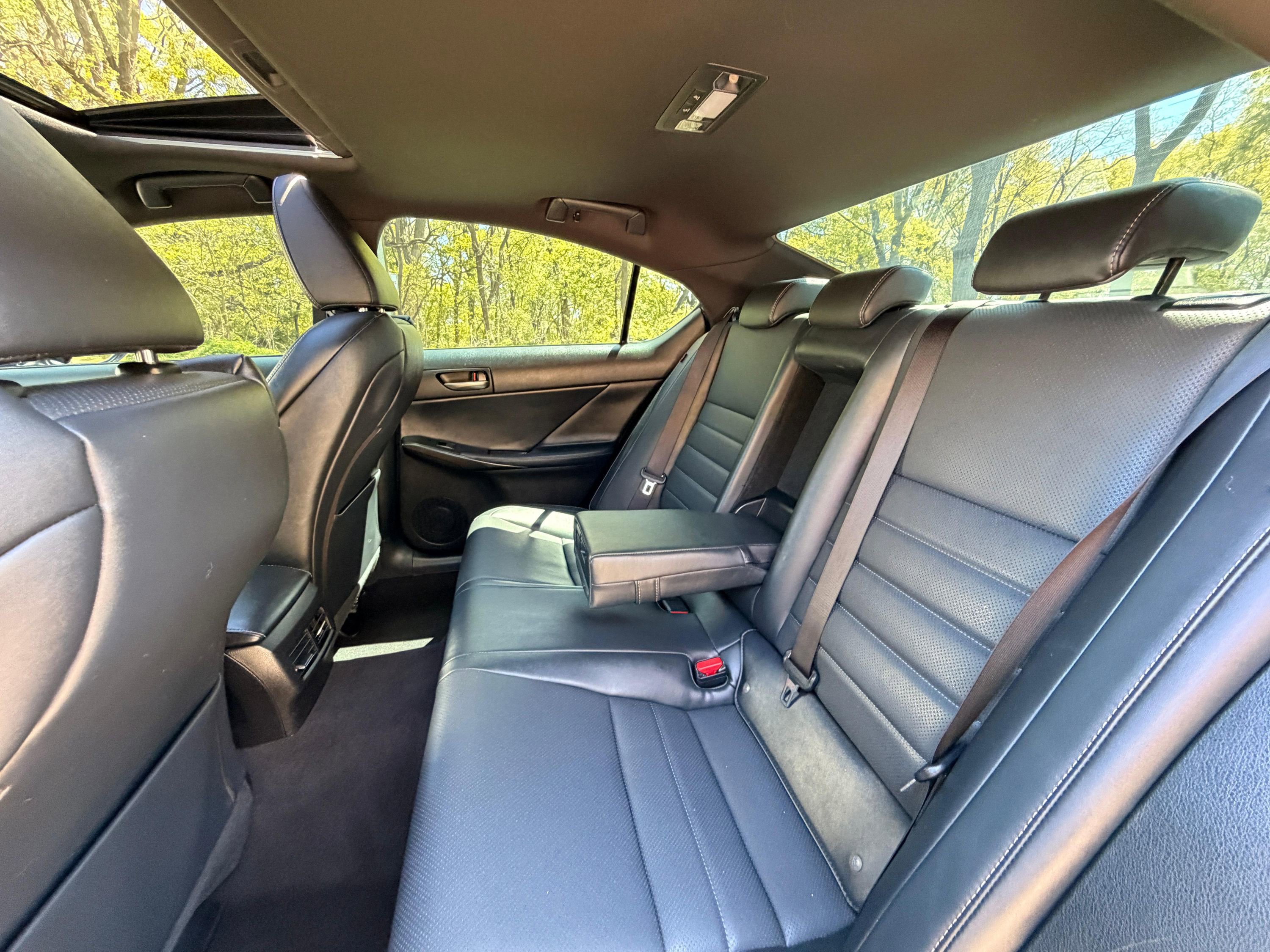 Used 2021 Lexus IS 350 F Sport w/ Accessory Package 2 AWD/4WD image 25