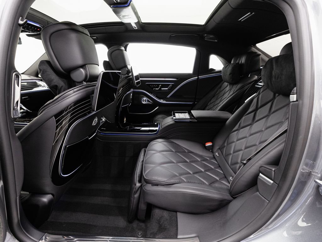 Certified 2024 Mercedes-Benz Maybach S 580 4MATIC image 30