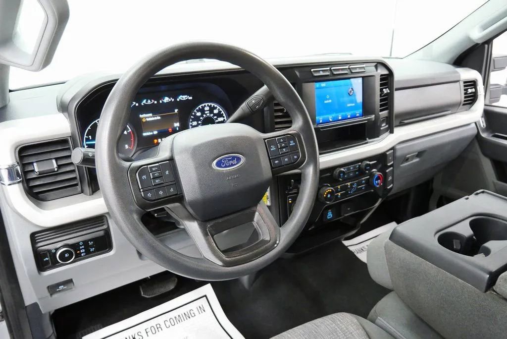 Used 2023 Ford F350 XLT image 13