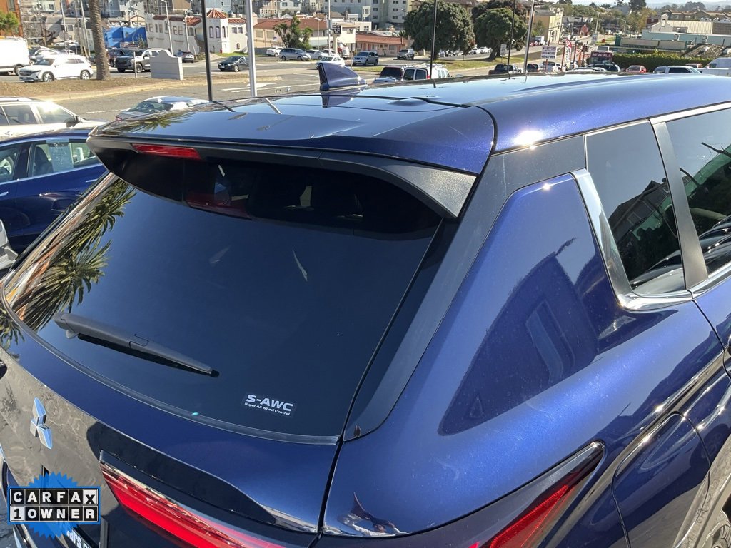 Used 2023 Mitsubishi Outlander SE image 92