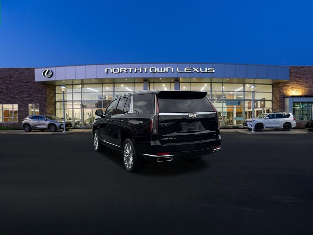 Used 2023 Cadillac Escalade Premium Luxury w/ Performance Package image 24