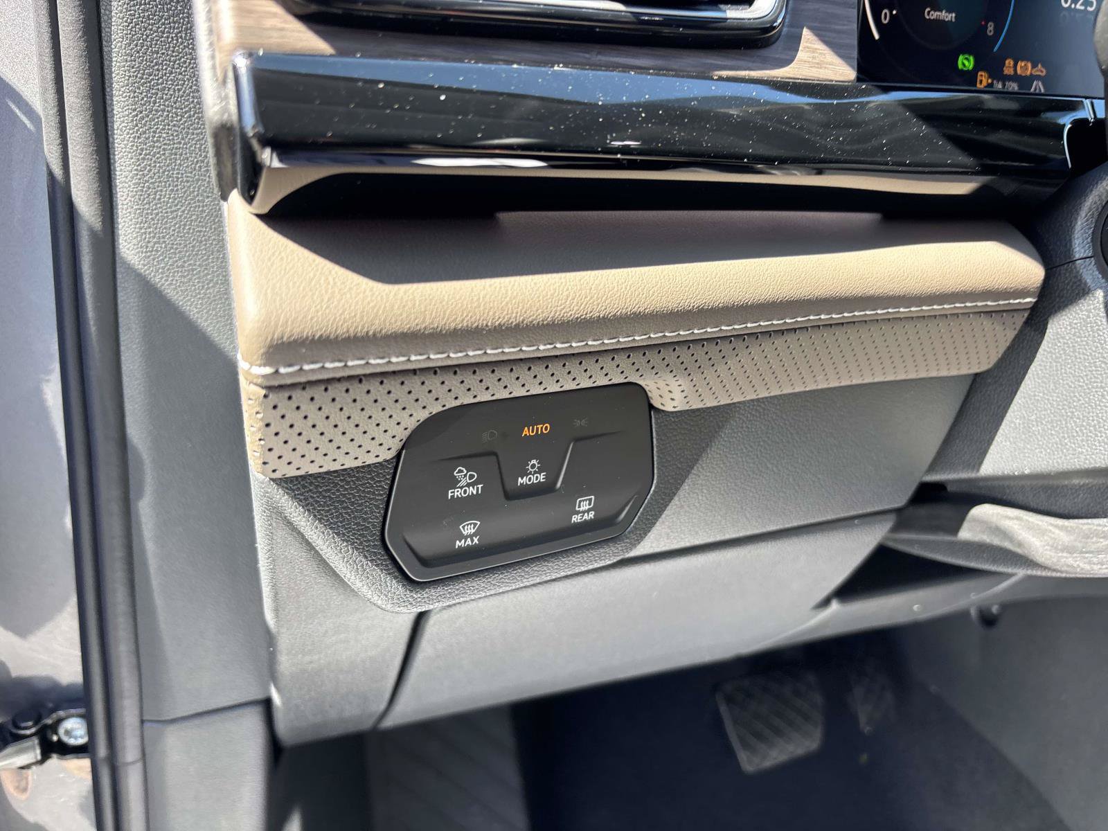 New 2026 Volkswagen Atlas SEL AWD/4WD image 14