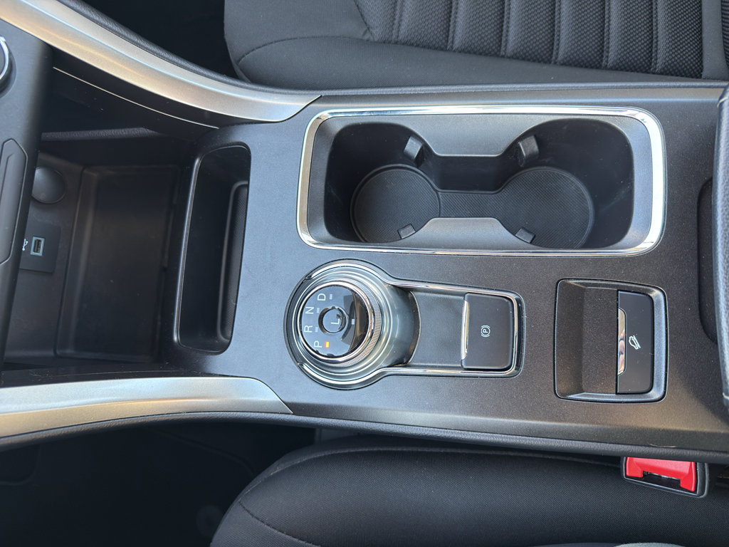 Used 2017 Ford Fusion S w/ Equipment Group 101A FWD image 21