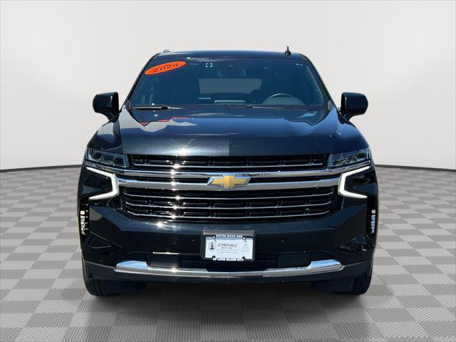 Used 2024 Chevrolet Suburban LT AWD/4WD image 2