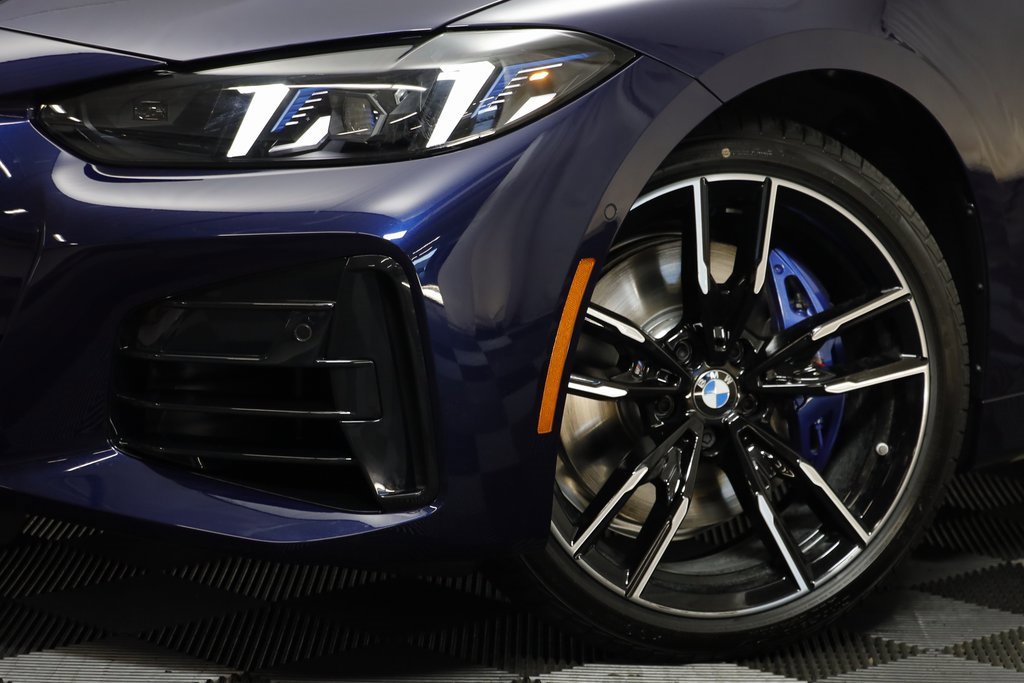 New 2026 BMW 440i xDrive Convertible w/ Premium Package image 3