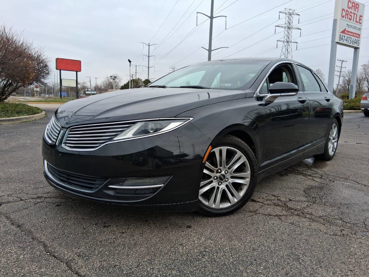 Used 2013 Lincoln MKZ image 1