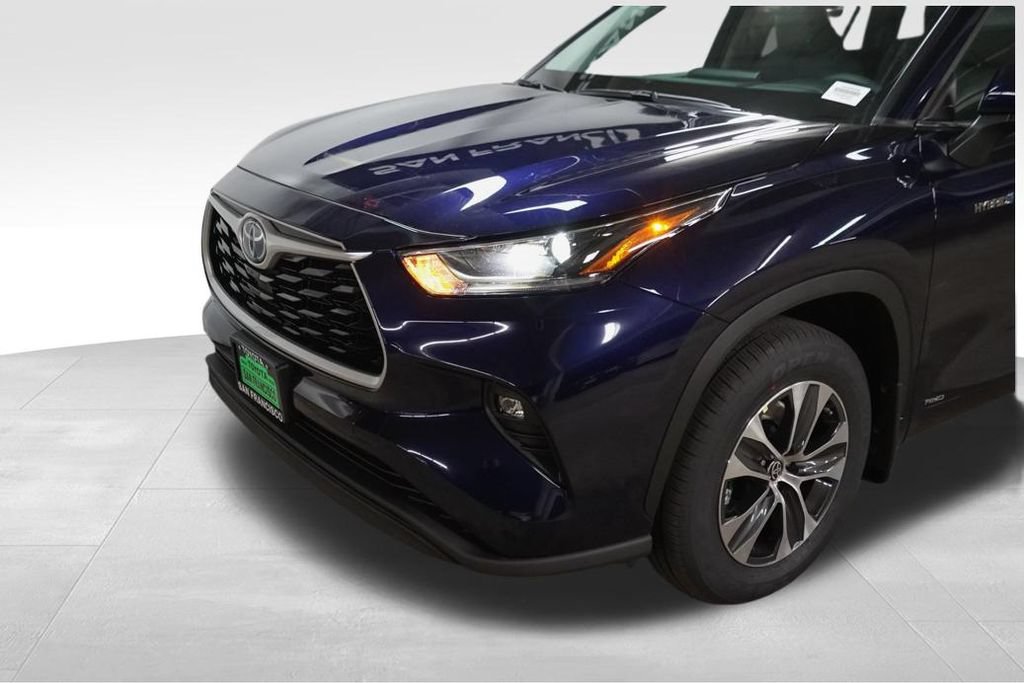 New 2026 Toyota Highlander XLE AWD/4WD image 8