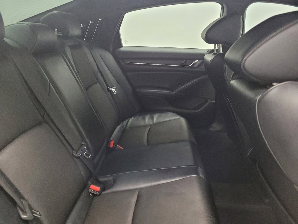 Used 2018 Honda Accord Sport image 19