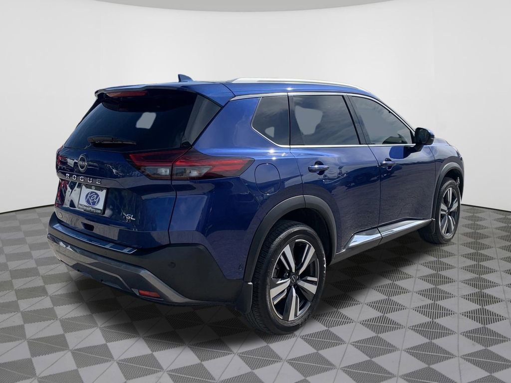 Used 2023 Nissan Rogue SL w/ SL Premium Package image 9