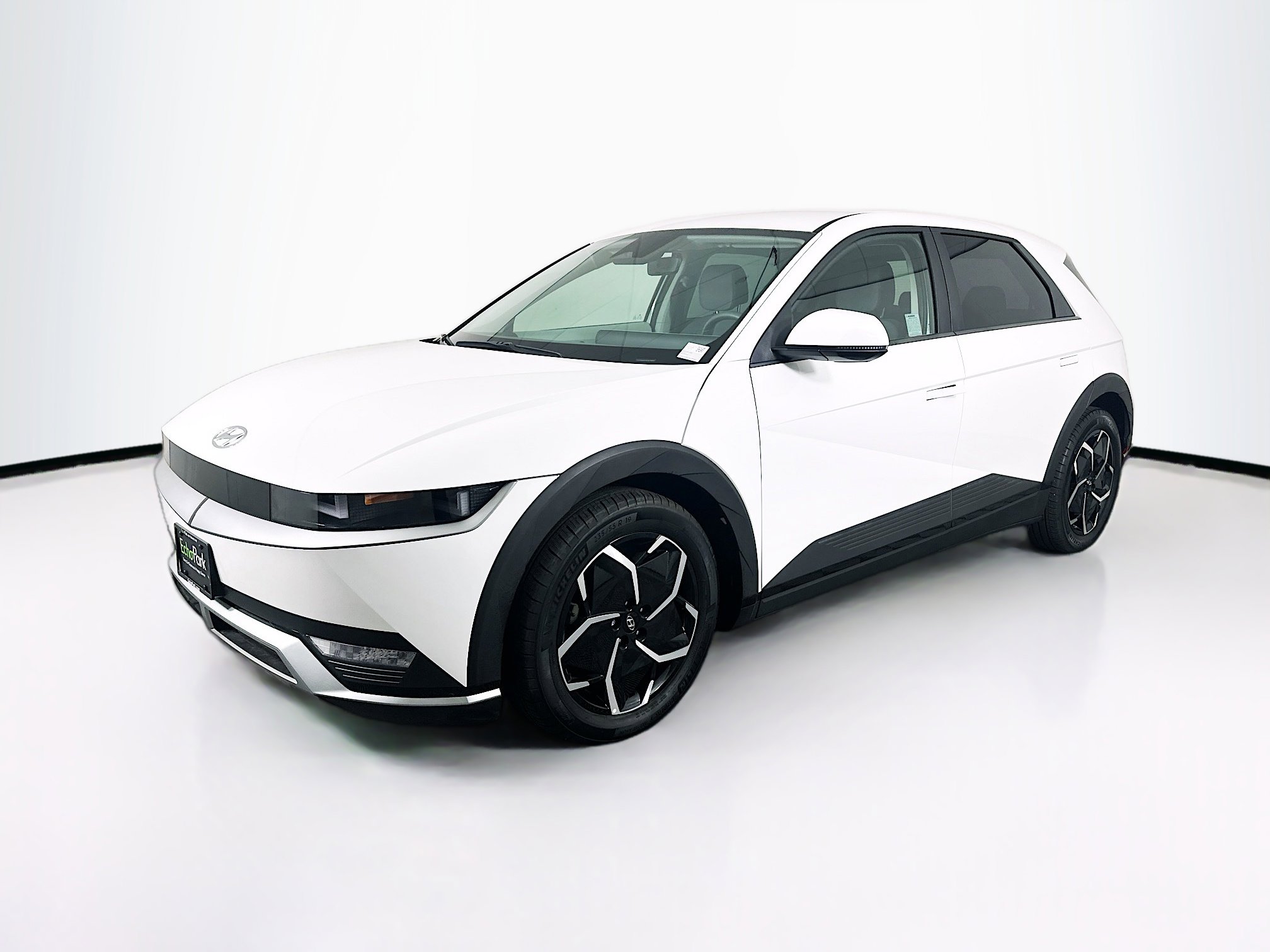 Used 2024 Hyundai Ioniq 5 SE RWD image 3