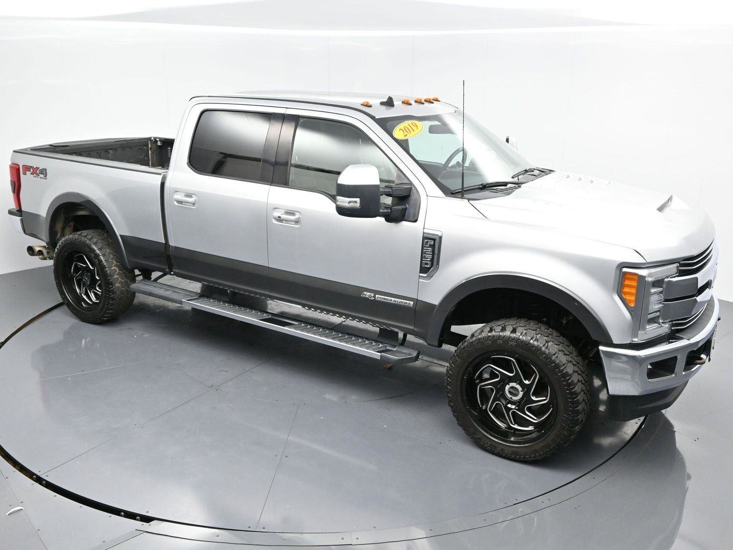 Used 2019 Ford F250 Lariat w/ Lariat Ultimate Package image 44