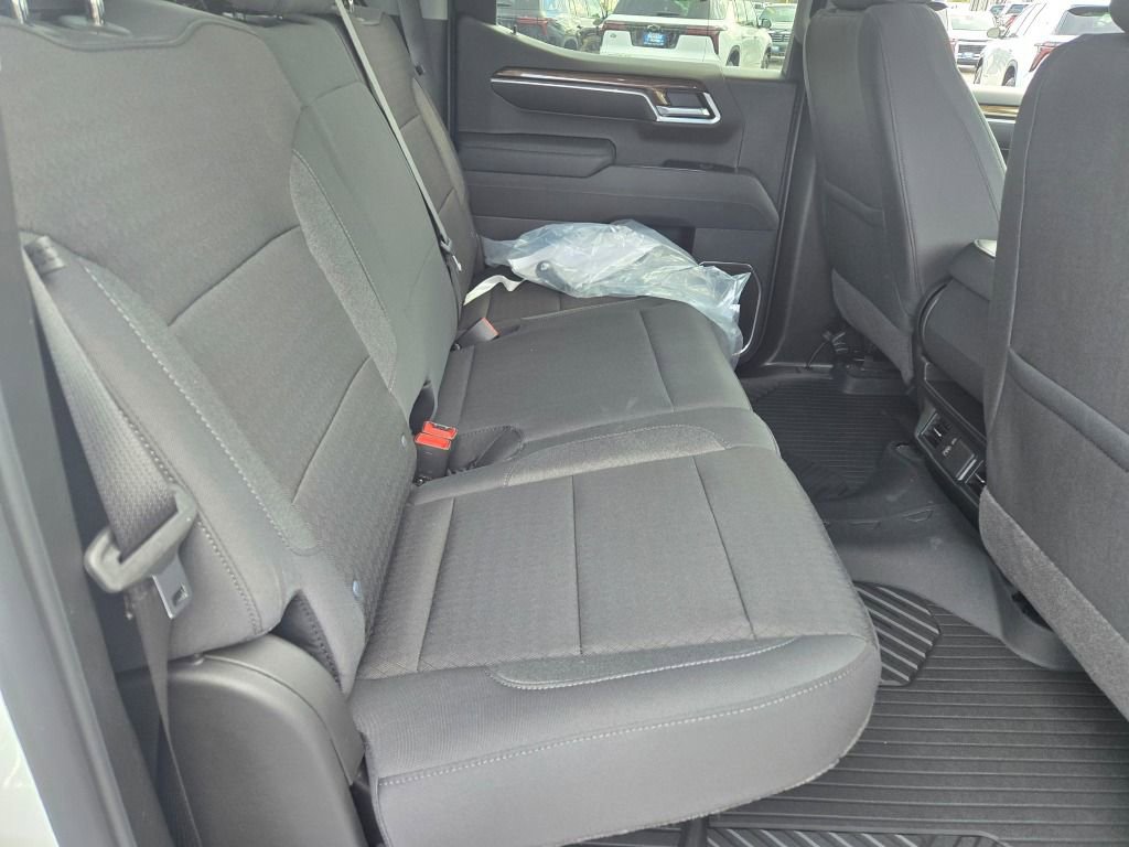 New 2026 Chevrolet Silverado 1500 LT image 7