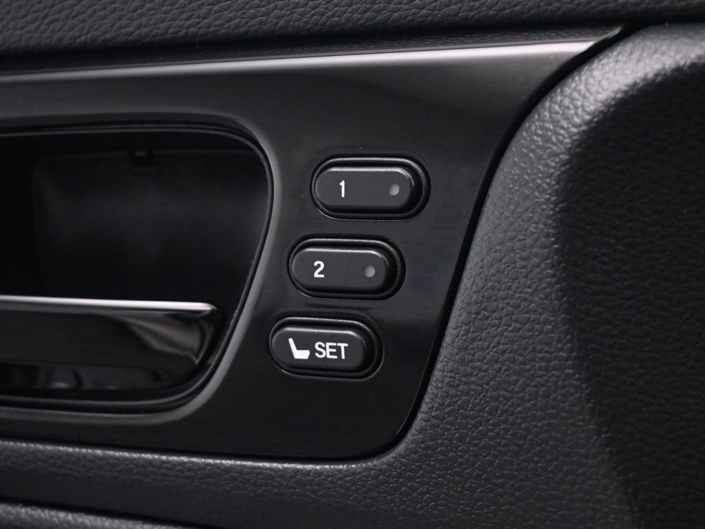 Used 2023 Honda Odyssey Elite image 38