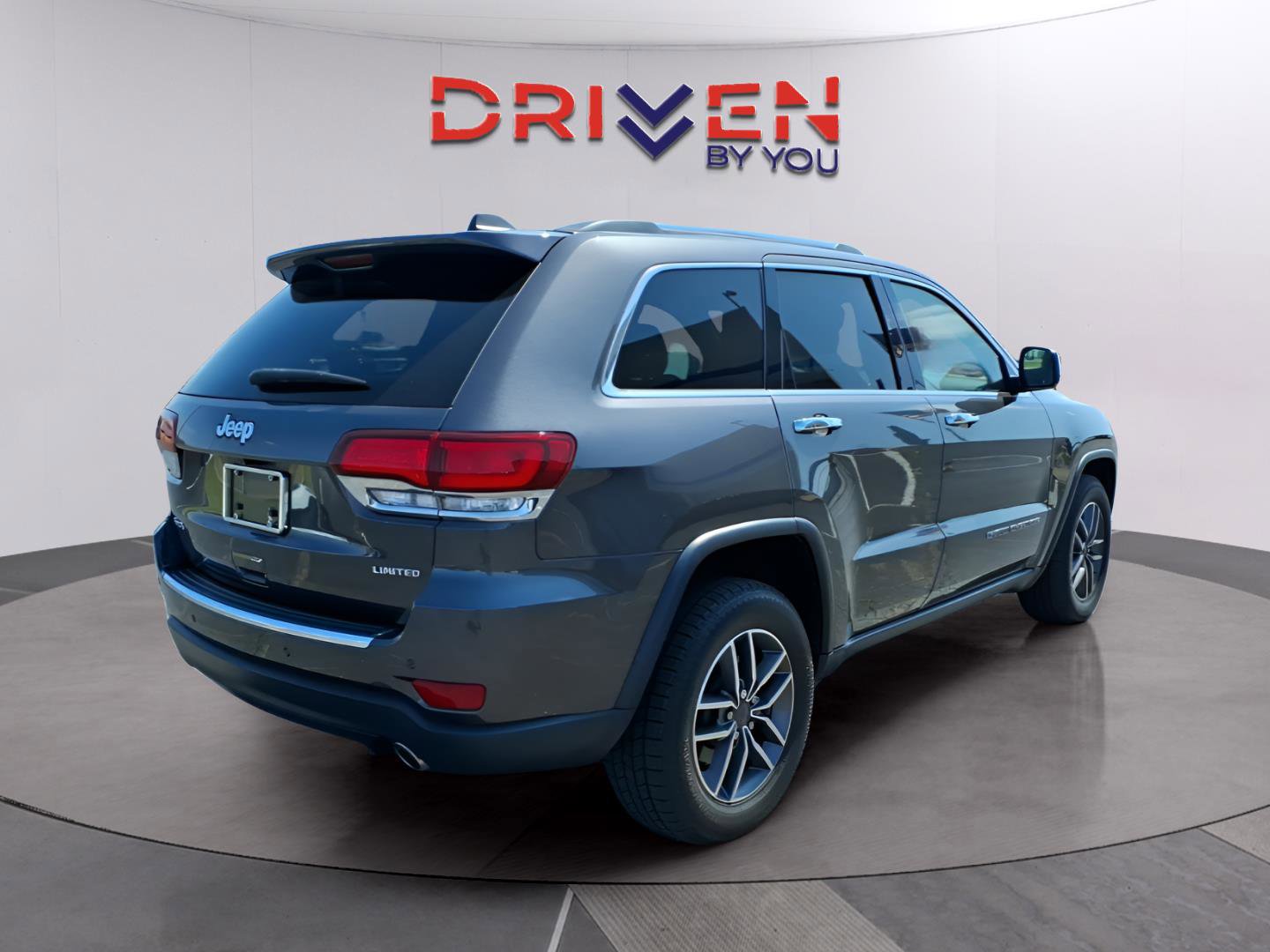 Used 2021 Jeep Grand Cherokee Limited image 5