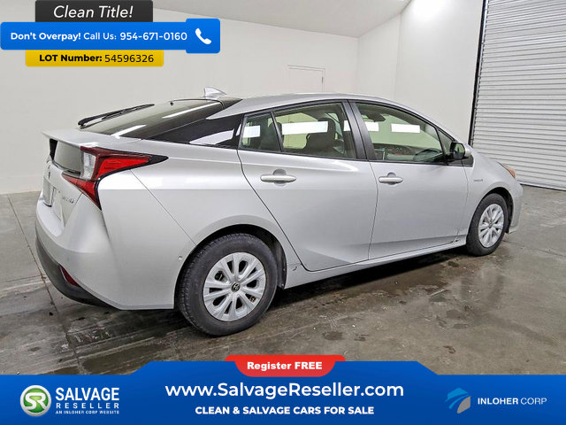 Used 2019 Toyota Prius LE FWD image 4