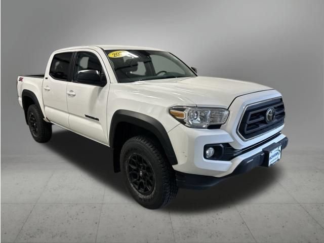 Used 2023 Toyota Tacoma SR5 w/ SX Package AWD/4WD image 8