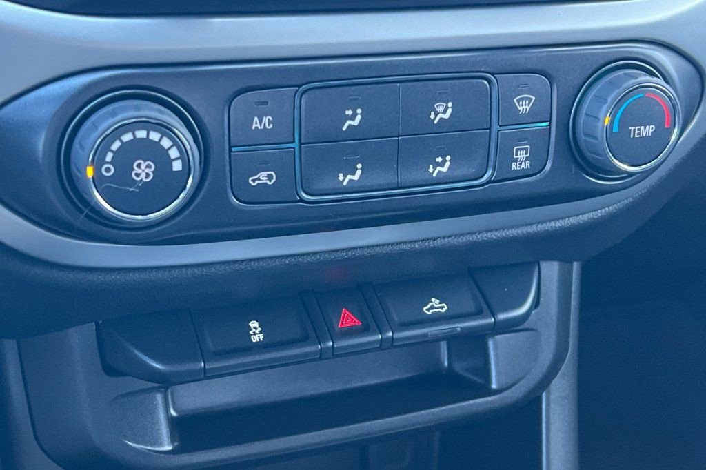 Certified 2022 Chevrolet Colorado LT w/ LT Convenience Package image 16