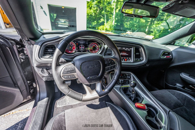 Used 2020 Dodge Challenger SRT Hellcat image 37
