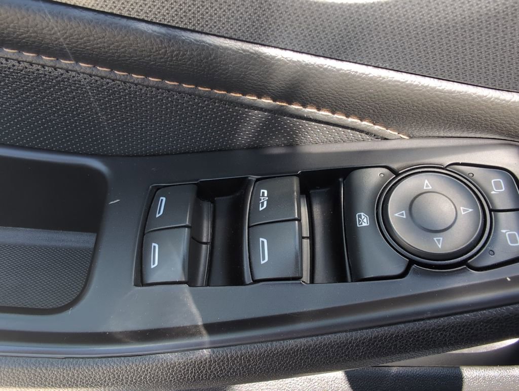 Used 2018 Chevrolet Traverse Premier AWD/4WD image 17
