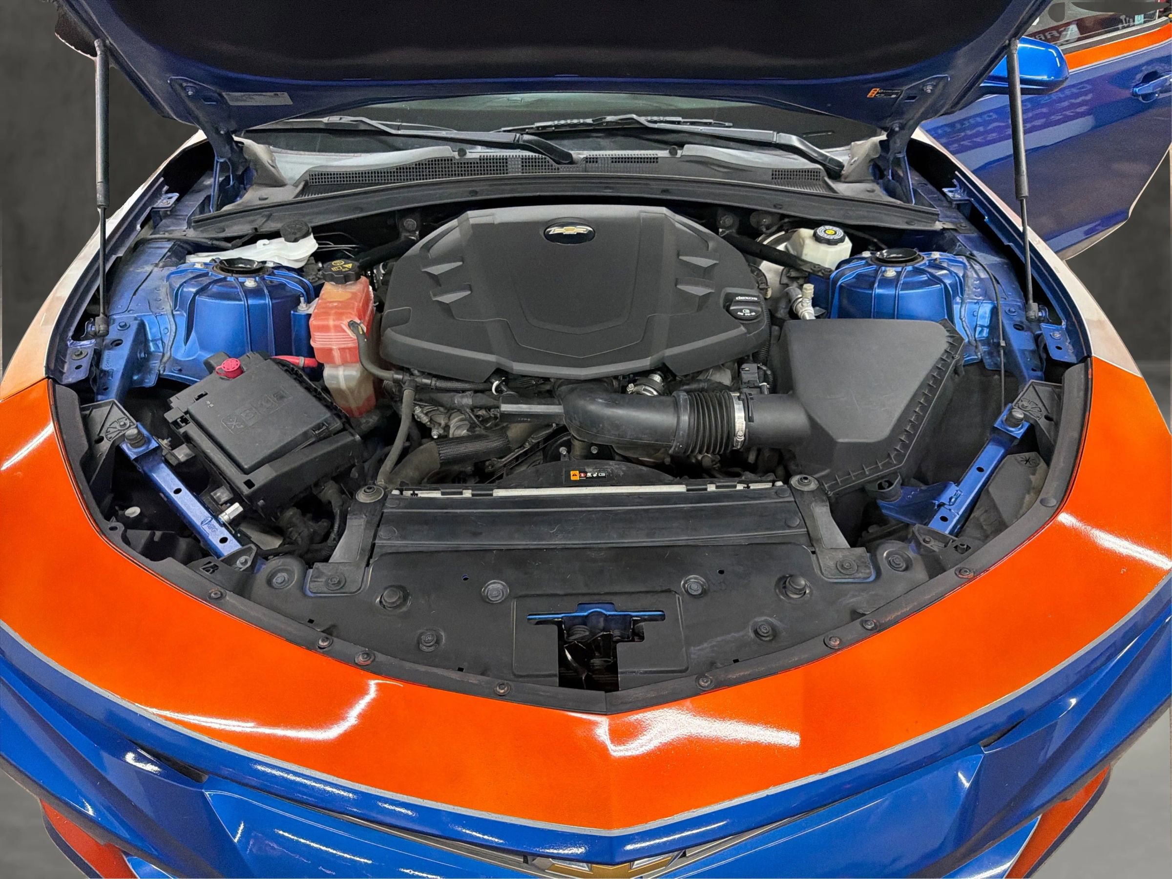 Used 2018 Chevrolet Camaro LT image 9