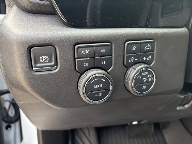 Used 2025 Chevrolet Silverado 1500 LT Trail Boss w/ LT Trail Boss Premium Package AWD/4WD image 19