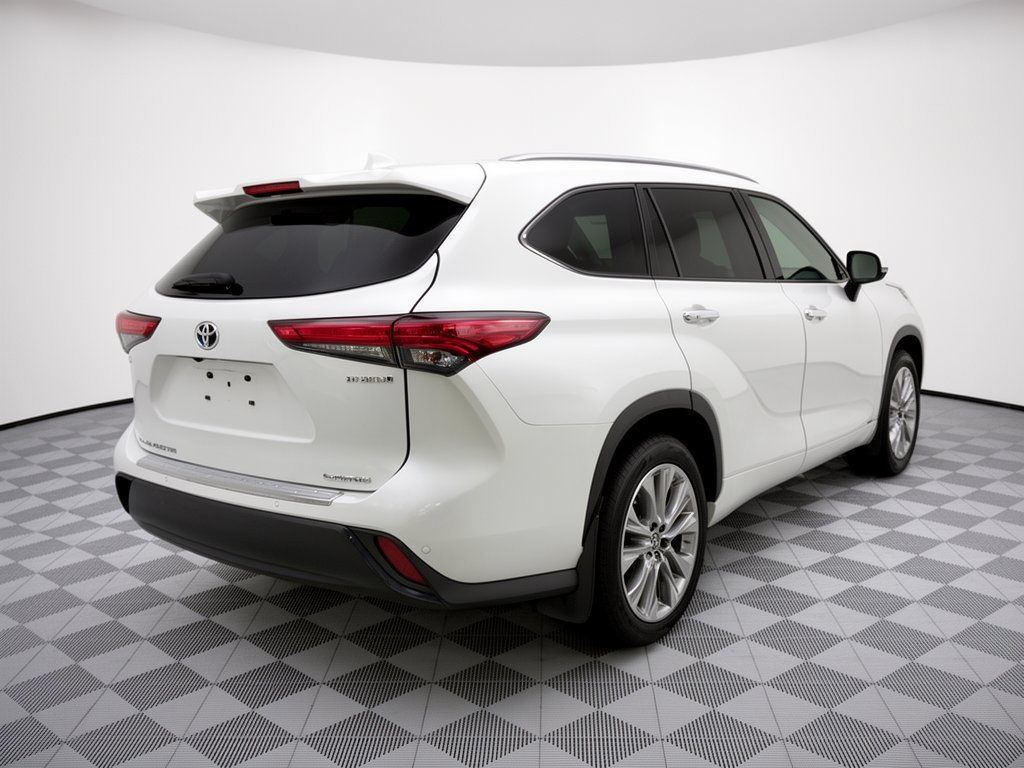 Used 2022 Toyota Highlander Limited AWD/4WD image 9