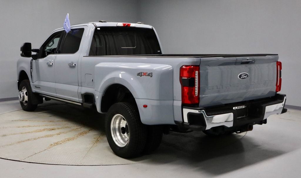 Certified 2024 Ford F350 Lariat w/ Lariat Ultimate Package image 11