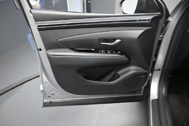 Used 2024 Hyundai Tucson Limited FWD image 21