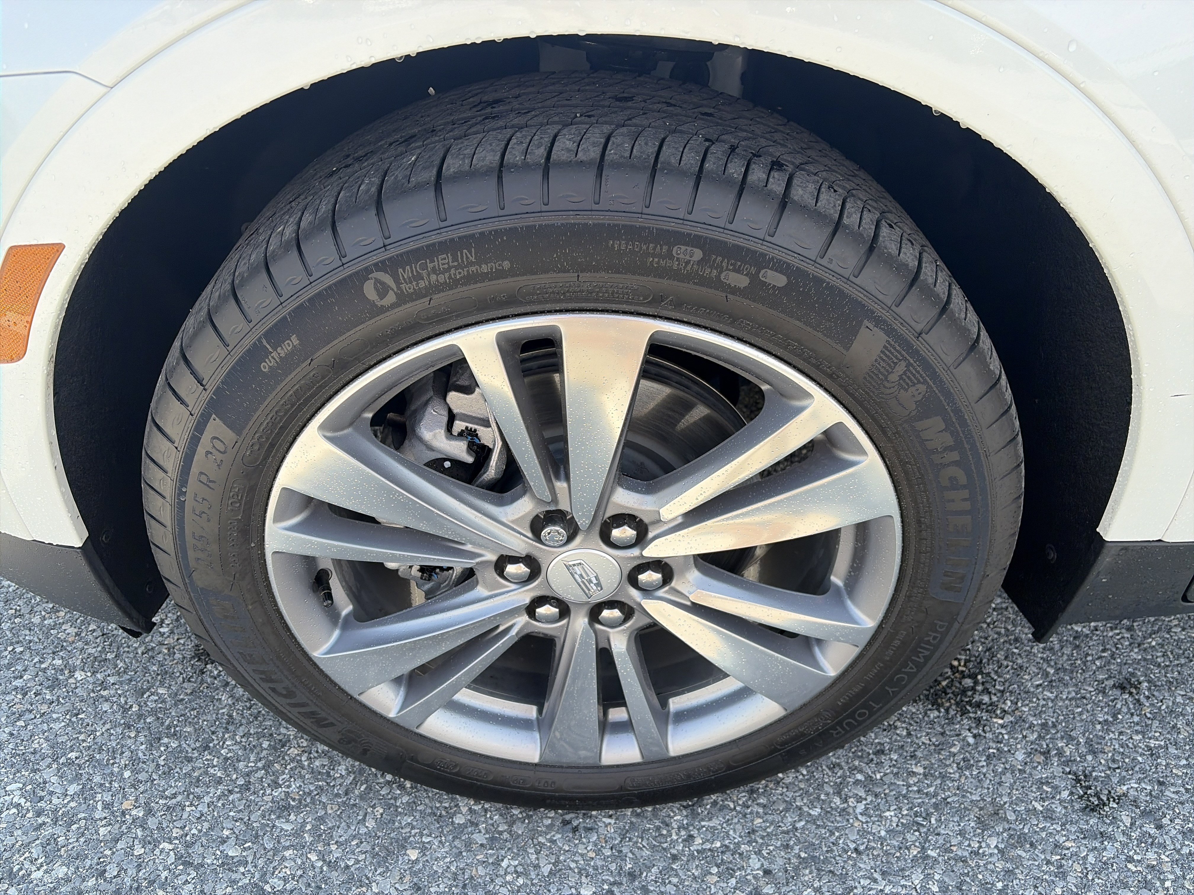 Used 2025 Cadillac XT5 Premium Luxury FWD image 12