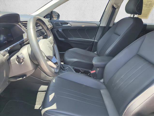 Used 2023 Volkswagen Tiguan SE FWD image 15