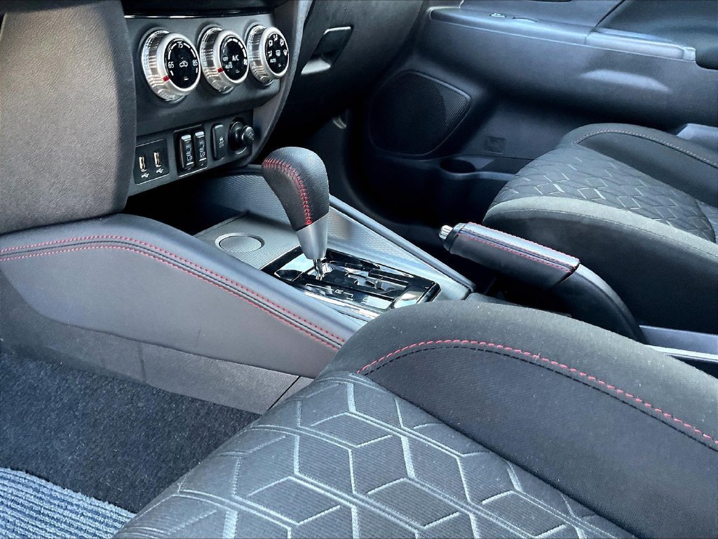 Used 2022 Mitsubishi Outlander Sport LE FWD image 17