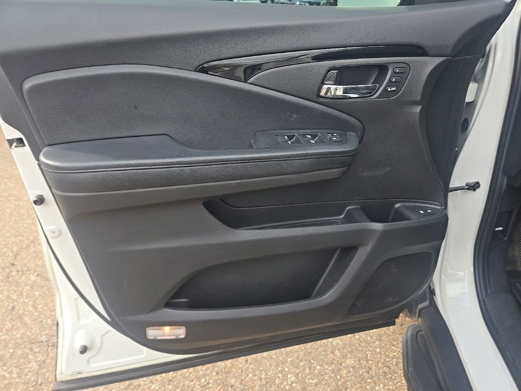 Used 2020 Honda Passport Elite image 12