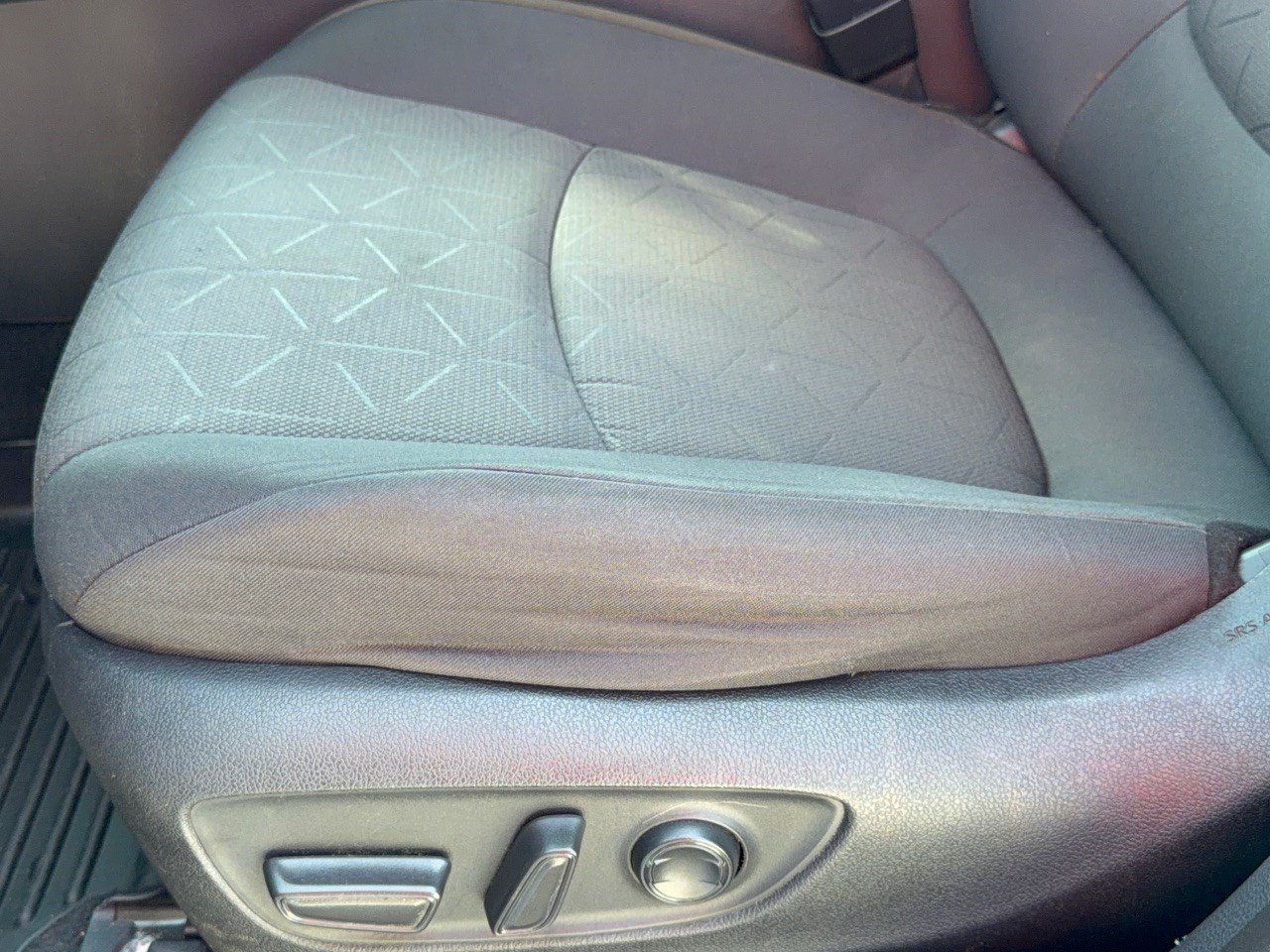 Used 2021 Toyota RAV4 XLE FWD image 16