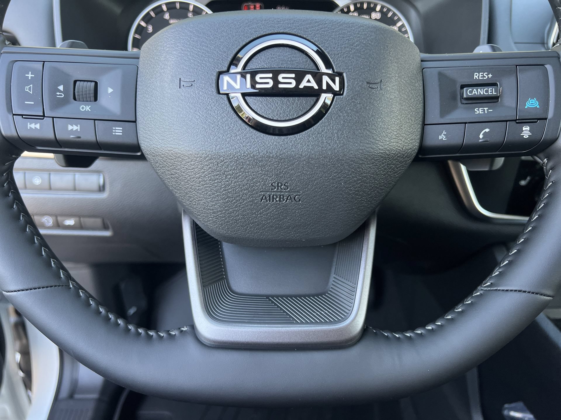 New 2026 Nissan Rogue Dark Armor AWD/4WD image 8