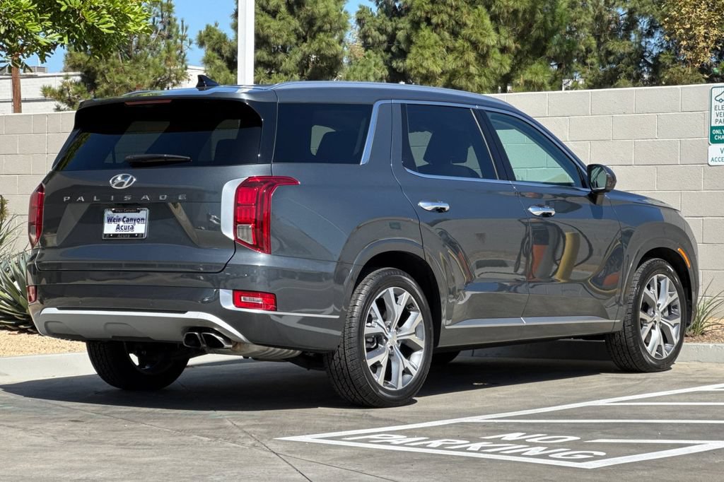 Used 2021 Hyundai Palisade Limited FWD image 7