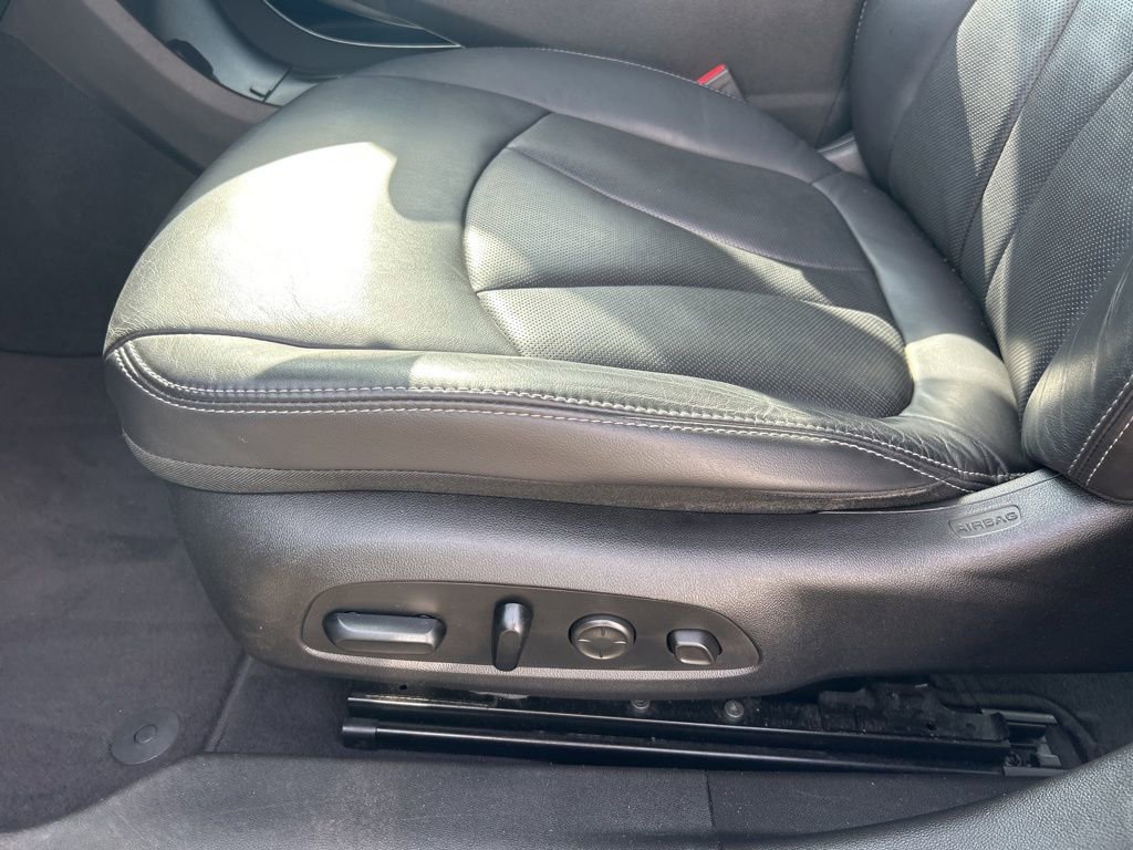 Used 2017 Buick LaCrosse Premium w/ Driver Confidence Package #2 FWD image 19